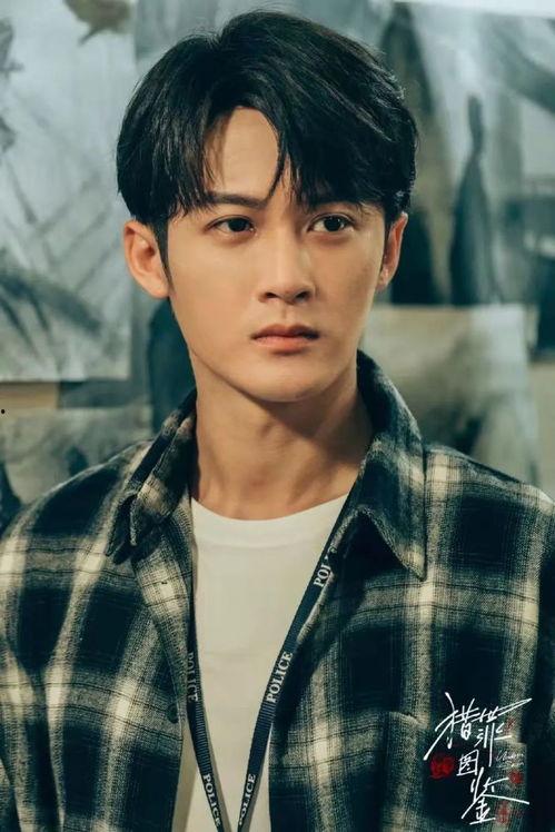 娱乐圈吃瓜元素表檀健次,娱乐圈吃瓜达人，揭秘明星幕后故事